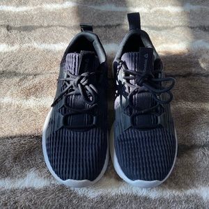 Women’s Reebok sneakers